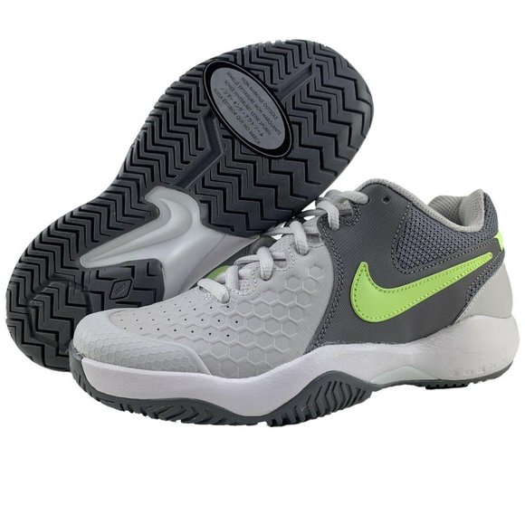 Nike Shoes - Nike Tennis Shoes Womens 5.5 Air Zoom Resistance